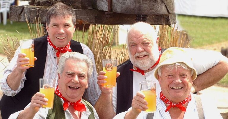 The Wurzels Live at Countryville